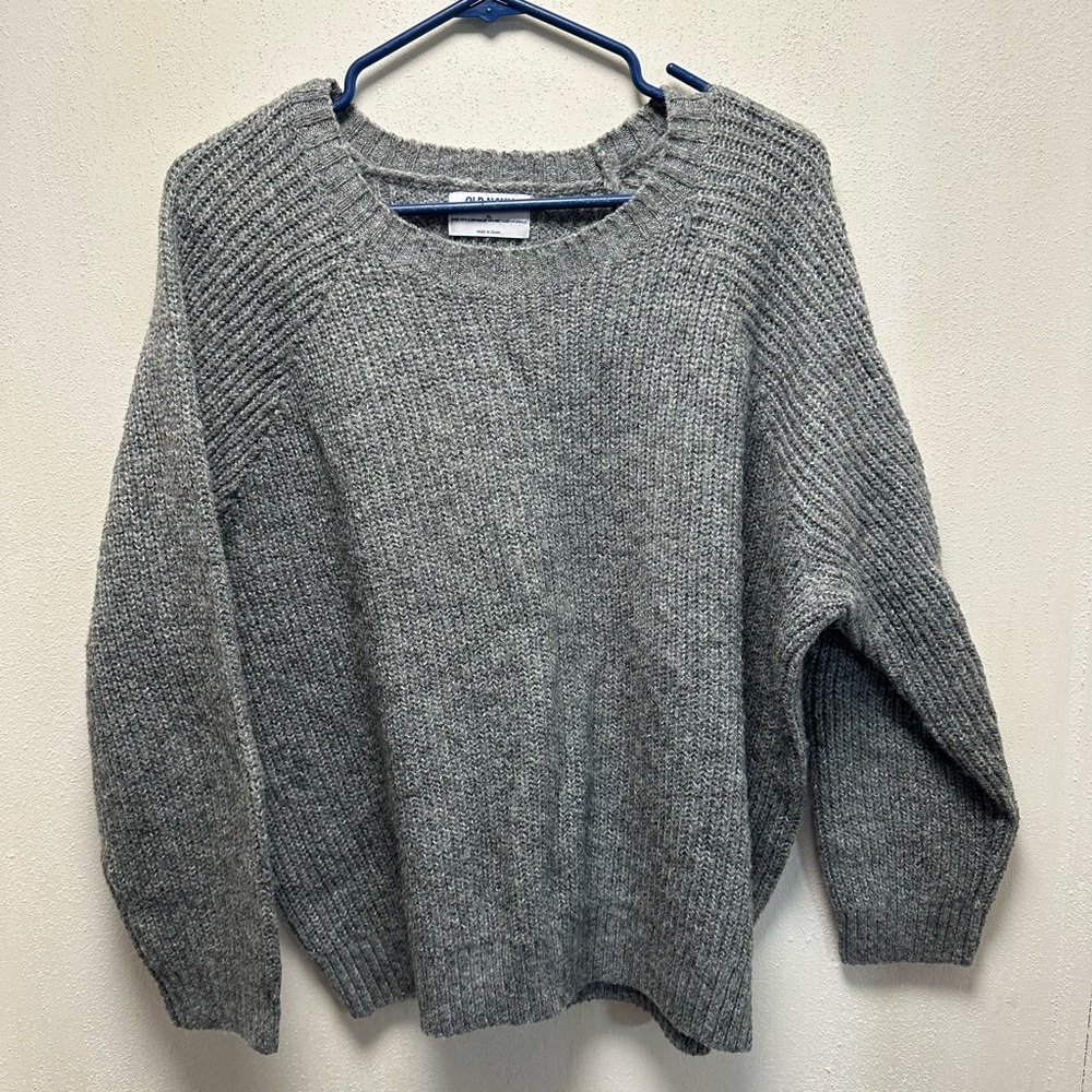 Old Navy Heather Gray Knit Sweater